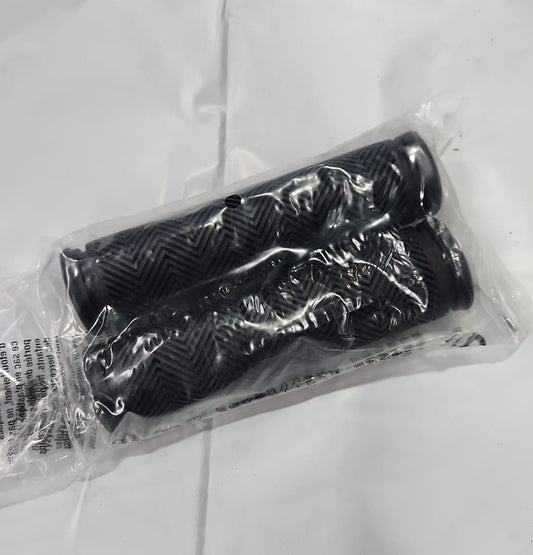 Pedal Scooter Replacement Handle Grips (3135)